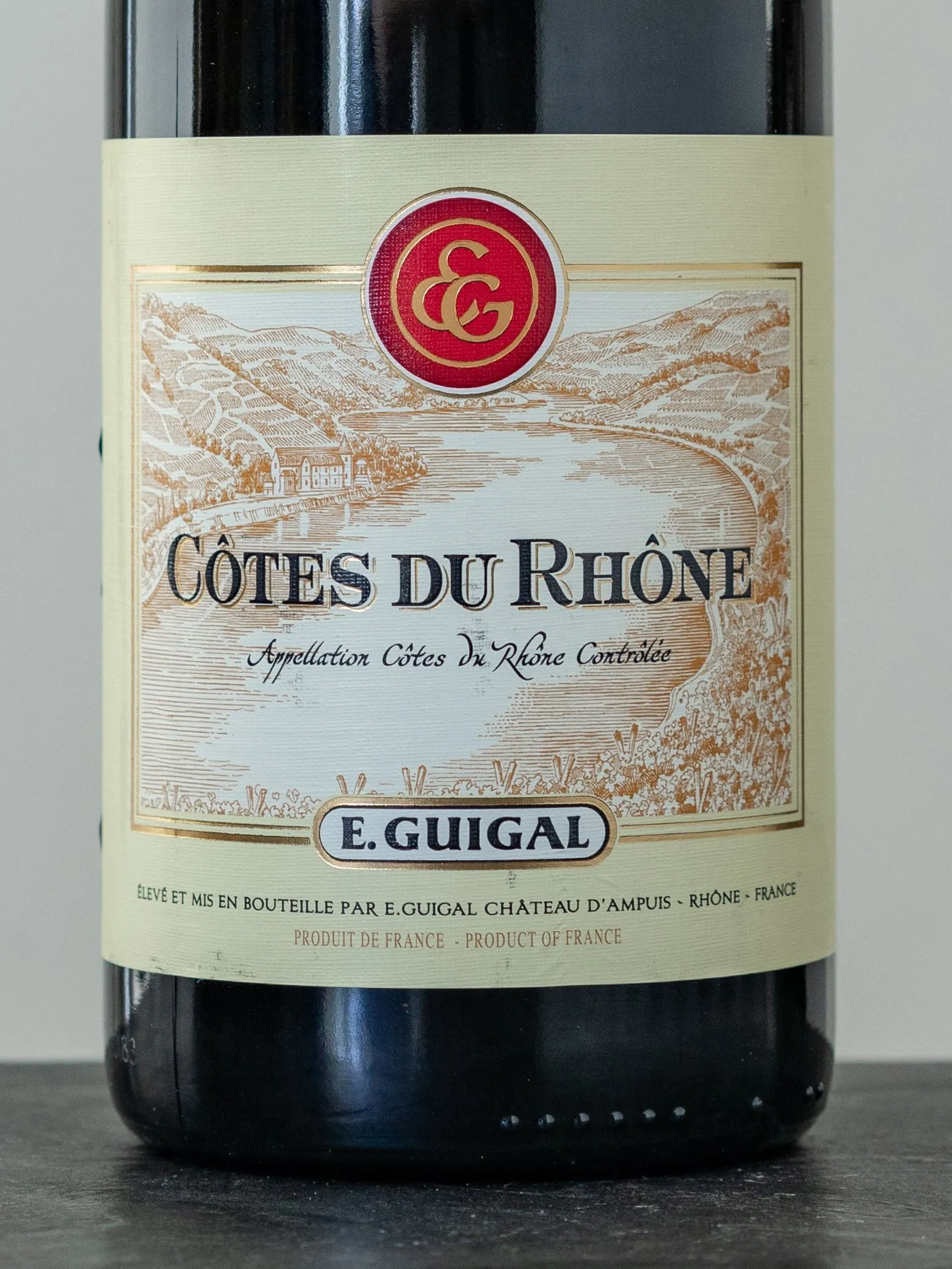 Купить вино Guigal Cotes du Rhone Roug - лучшая цена в ресторане Амичи на Мосфильмовской 88 Вино Guigal Cotes du Rhone Roug / Гигаль Кот дю Рон